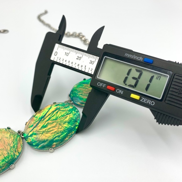 Iridescent large vintage opal inspired bold blue green statement bib necklace - Picture 13 of 13